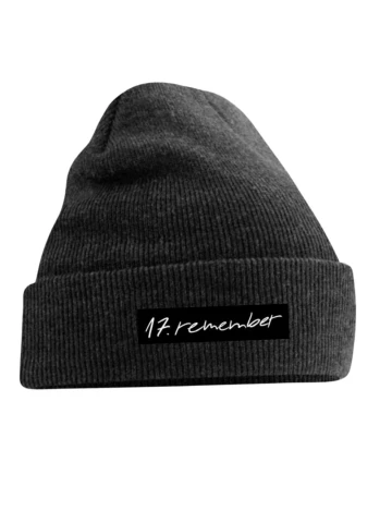 17. remember čiapka